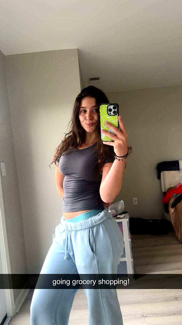 ameliabfit snapchat image archive image