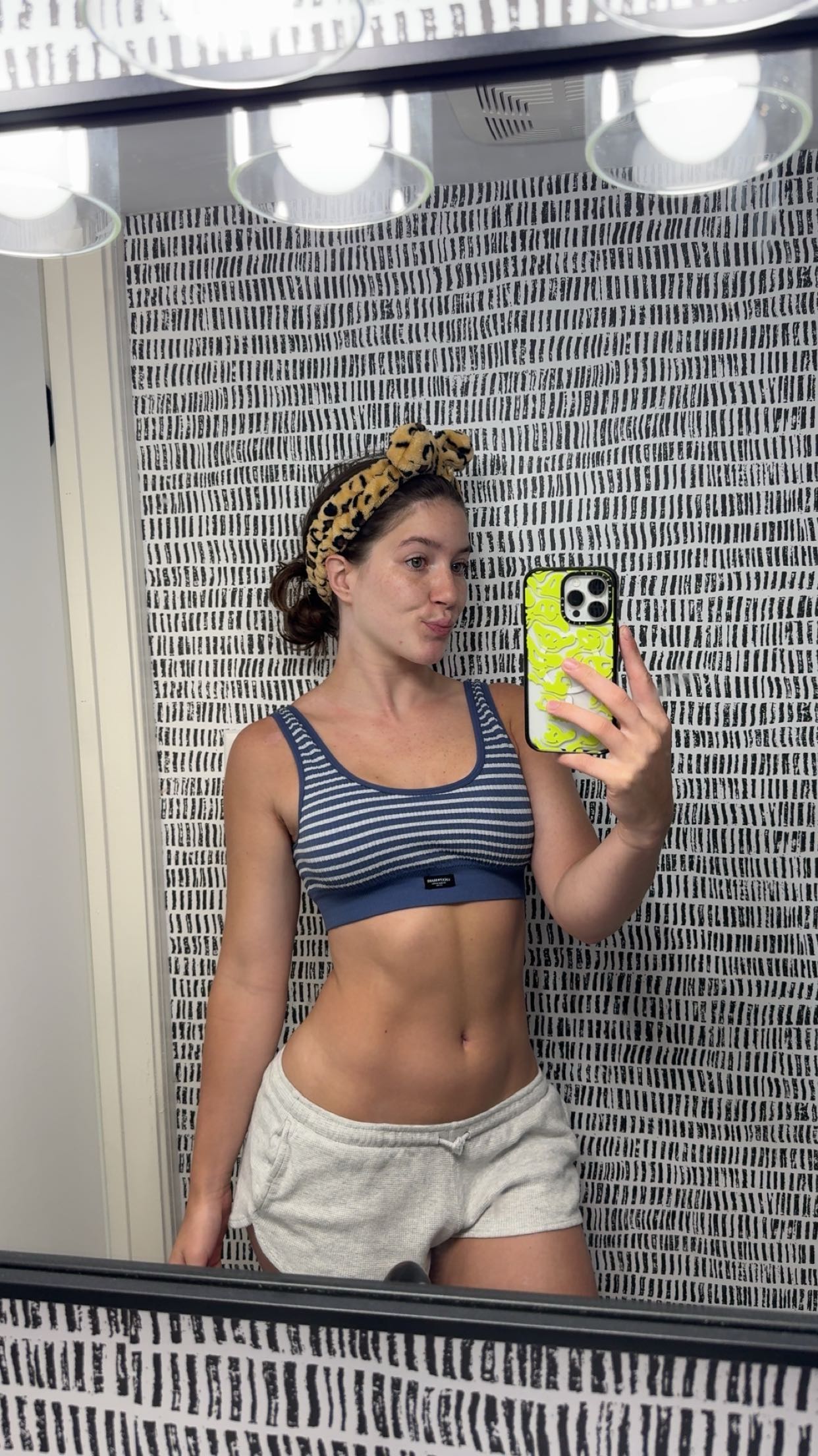 ameliabfit snapchat image archive image