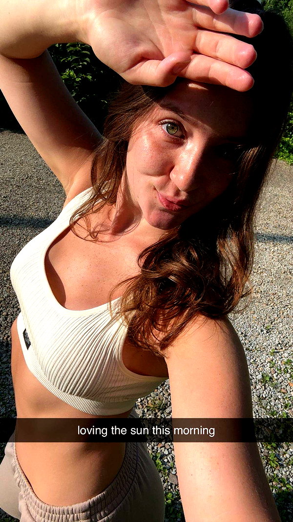 ameliabfit snapchat image archive image