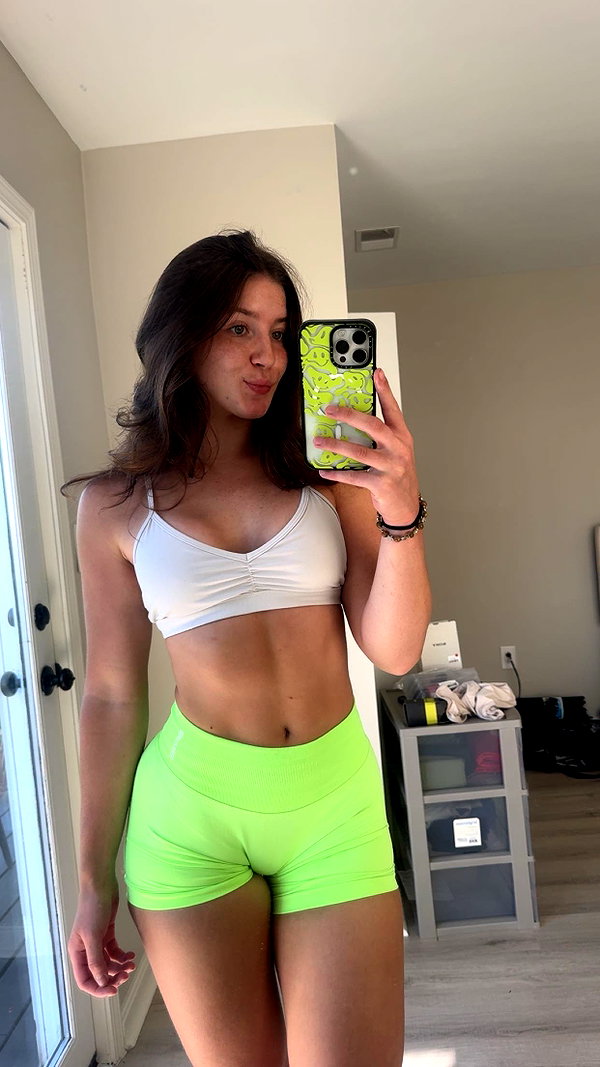 ameliabfit snapchat image archive image