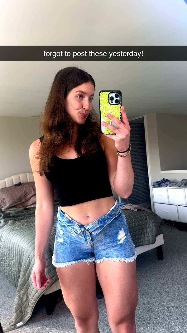 ameliabfit snapchat image archive image