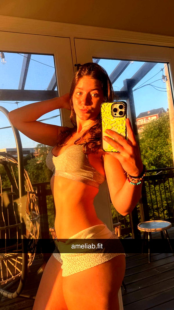 ameliabfit snapchat image archive image