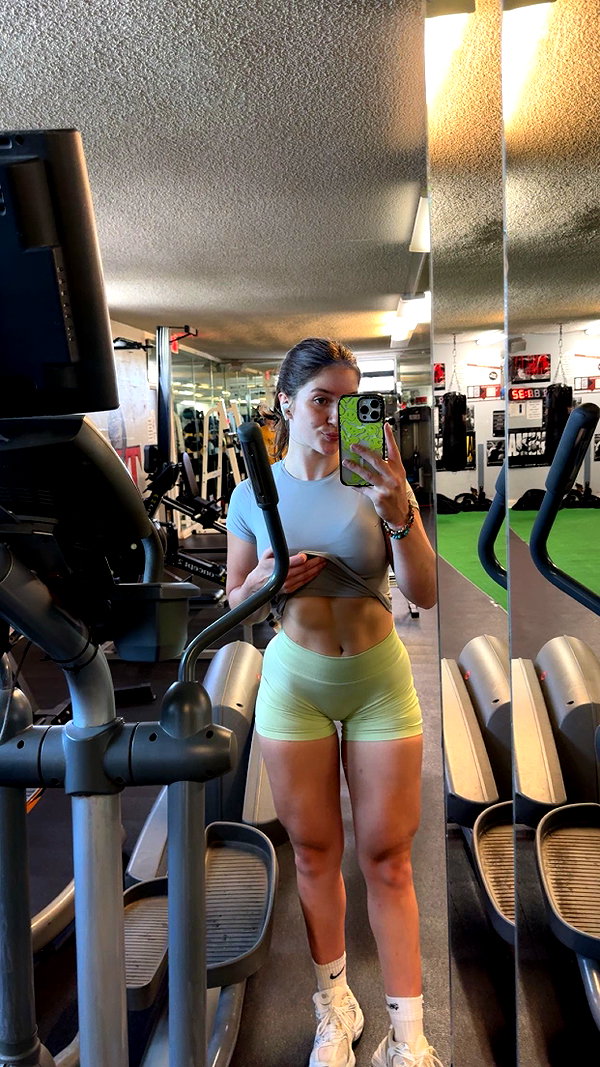 ameliabfit snapchat image archive image