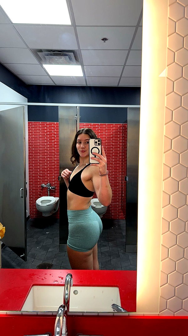 ameliabfit snapchat image archive image