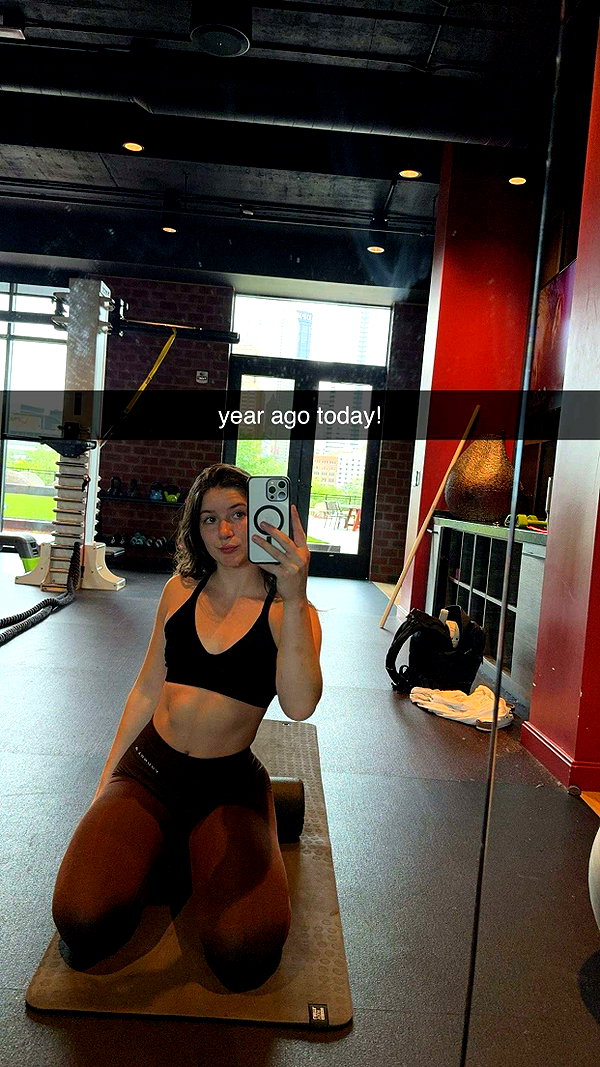 ameliabfit snapchat image archive image