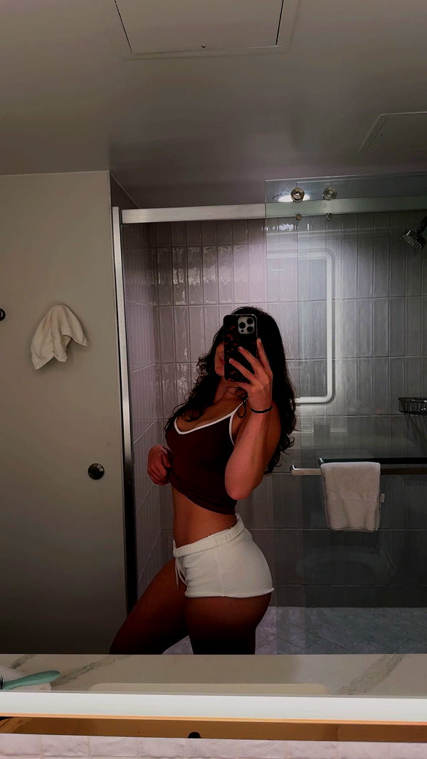 ameliabfit snapchat image archive image