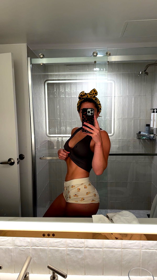 ameliabfit snapchat image archive image