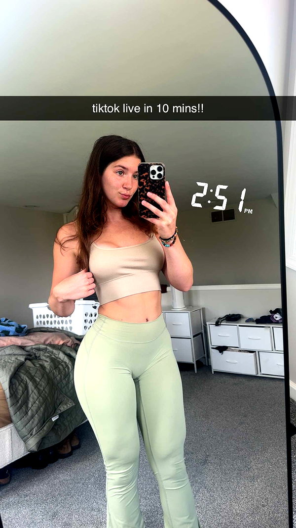ameliabfit snapchat image archive image