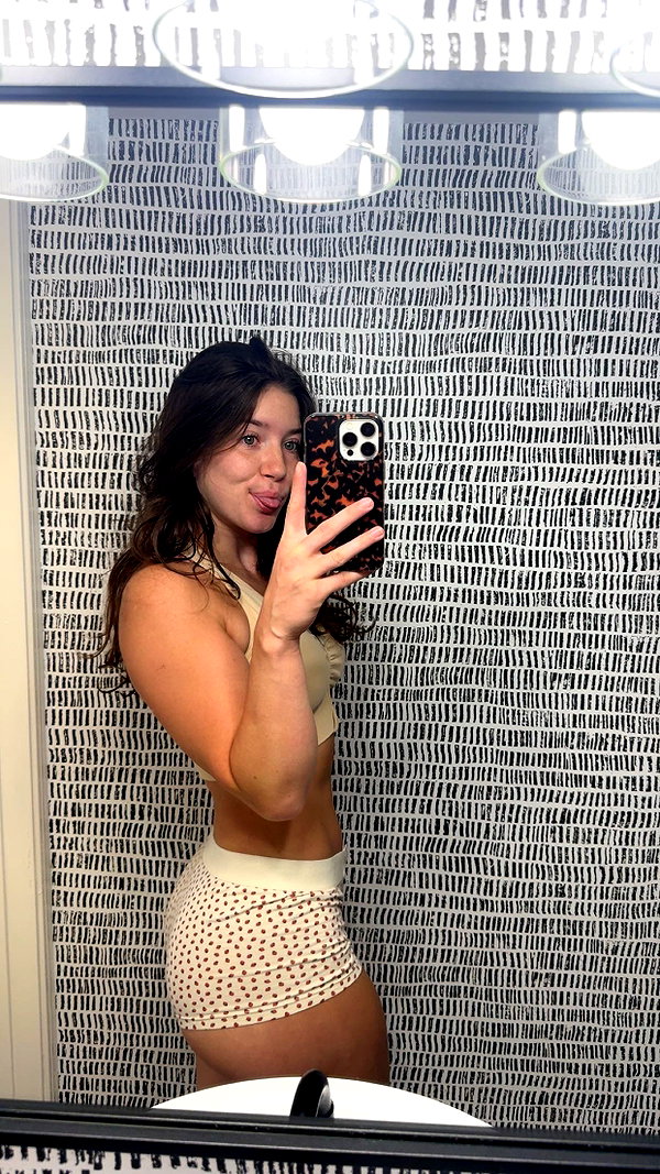 ameliabfit snapchat image archive image