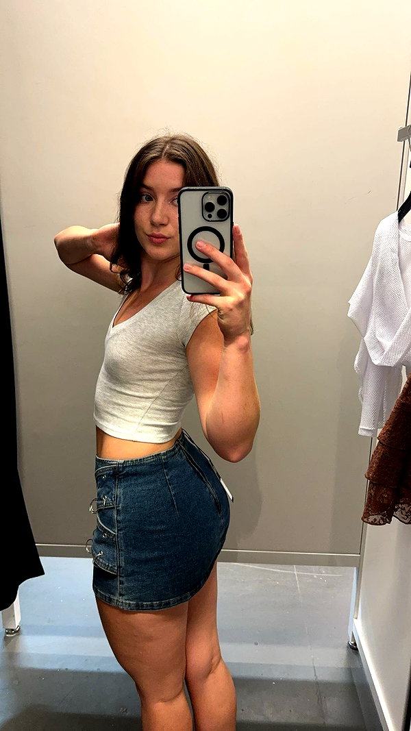 ameliabfit snapchat image archive image
