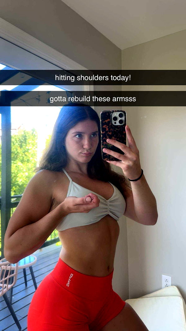 ameliabfit snapchat image archive image