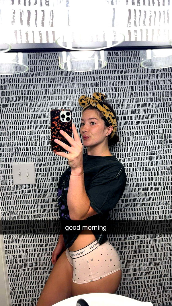 ameliabfit snapchat image archive image