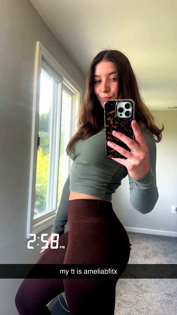 ameliabfit snapchat image archive image