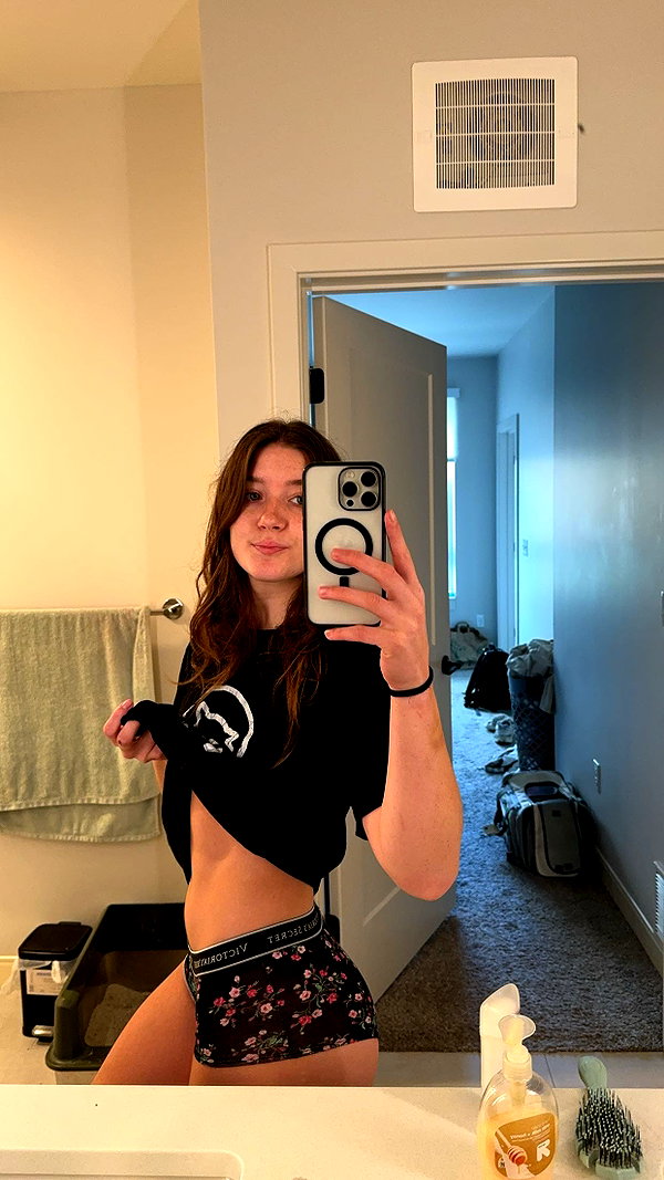 ameliabfit snapchat image archive image