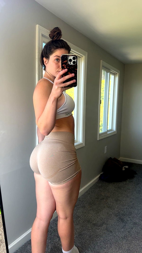 ameliabfit snapchat image archive image