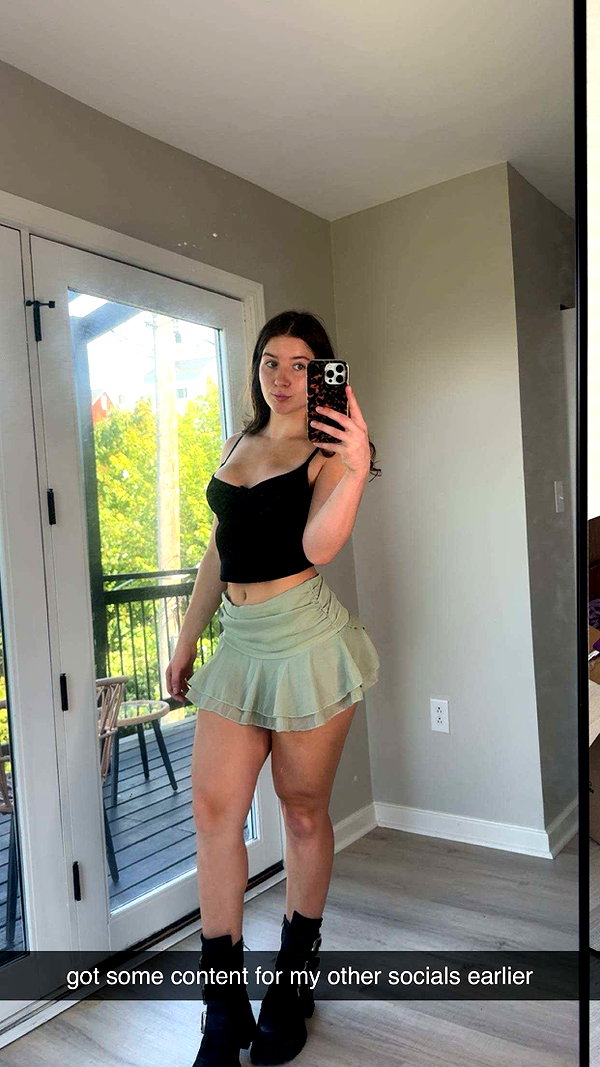 ameliabfit snapchat image archive image