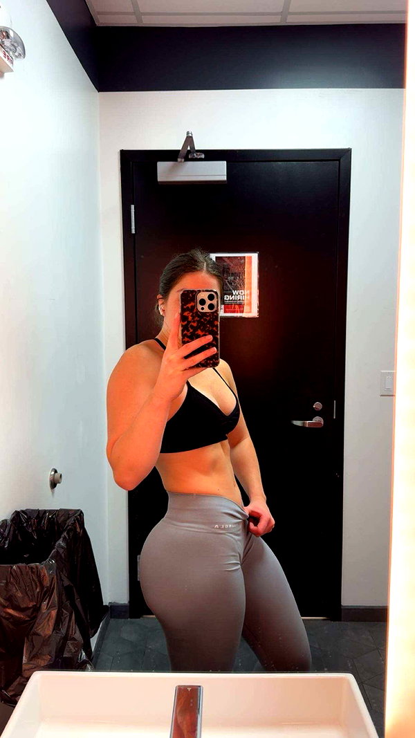 ameliabfit snapchat image archive image