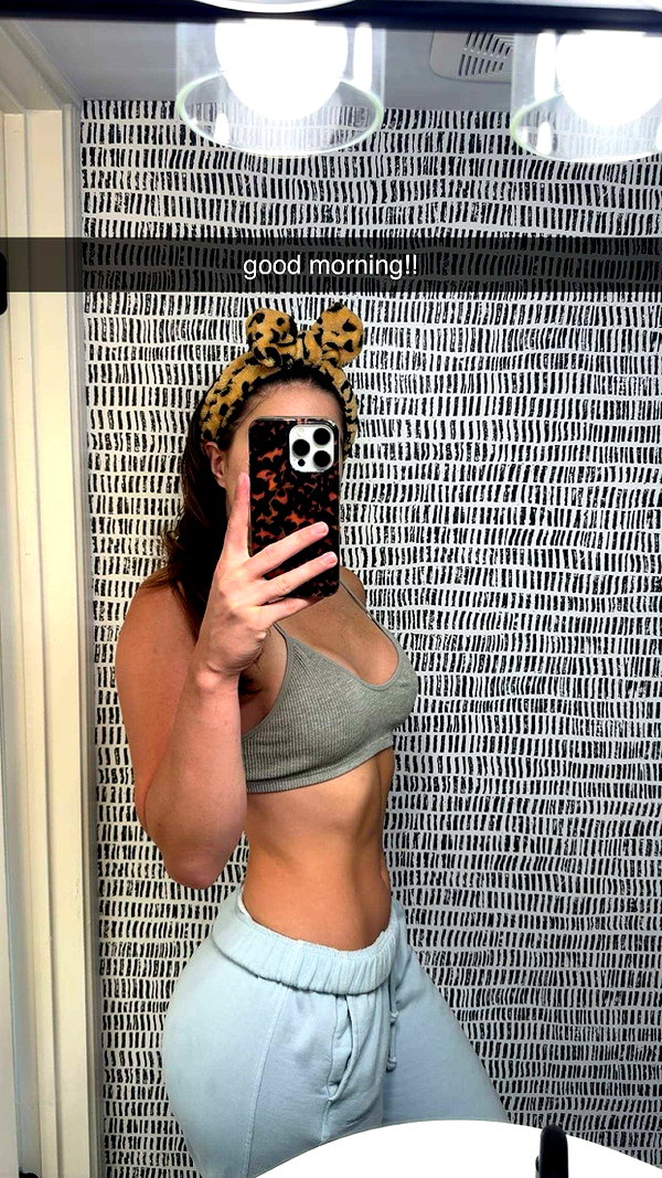 ameliabfit snapchat image archive image