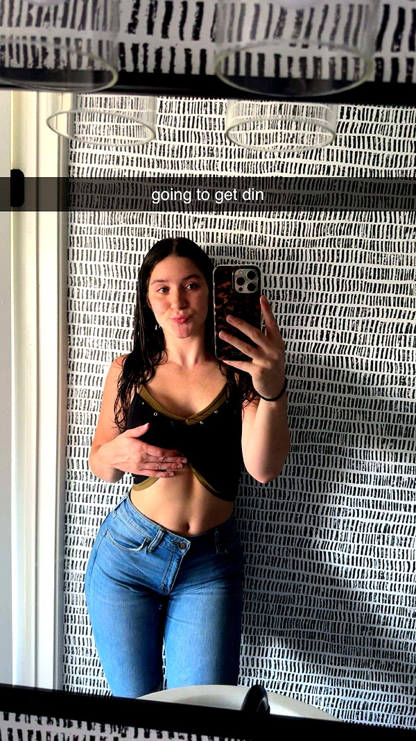 ameliabfit snapchat image archive image