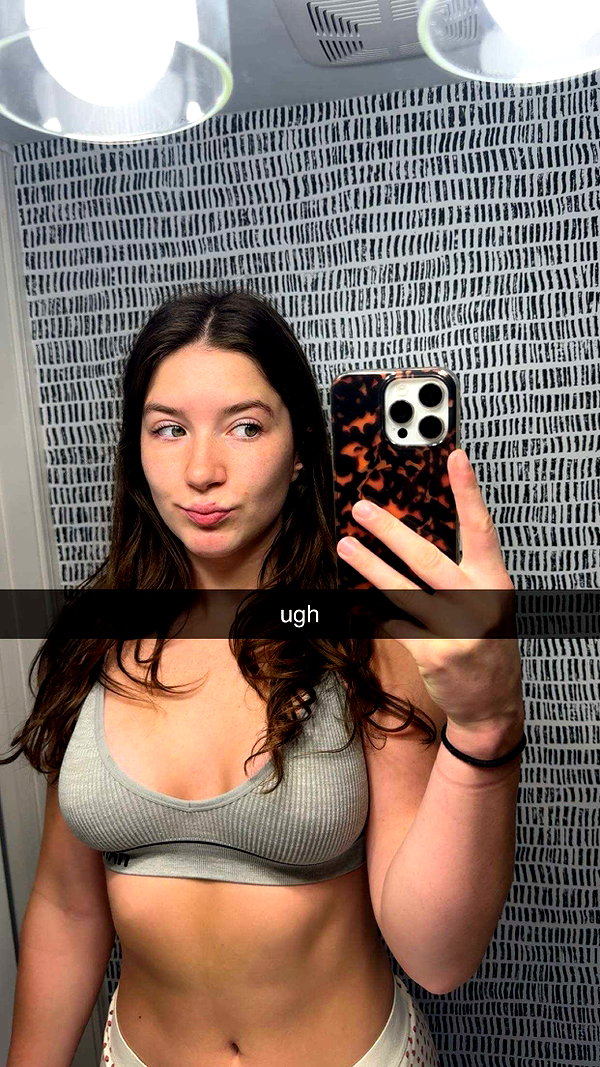 ameliabfit snapchat image archive image
