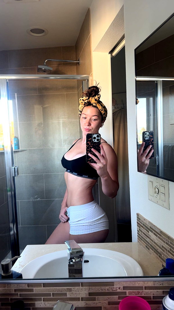 ameliabfit snapchat image archive image