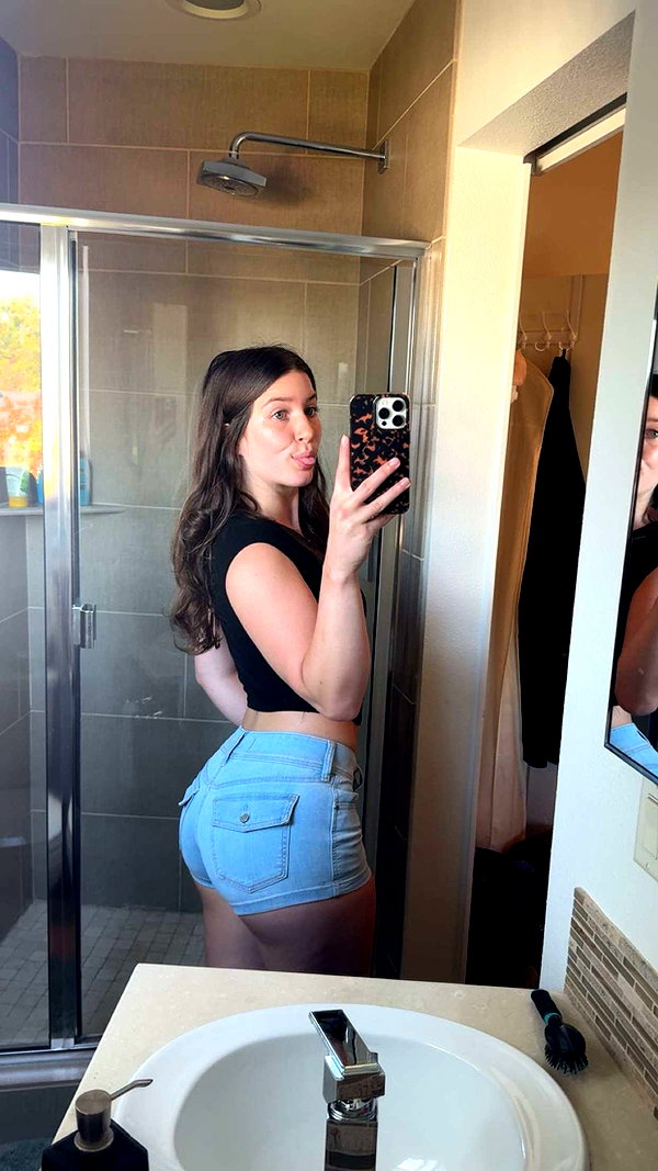 ameliabfit snapchat image archive image