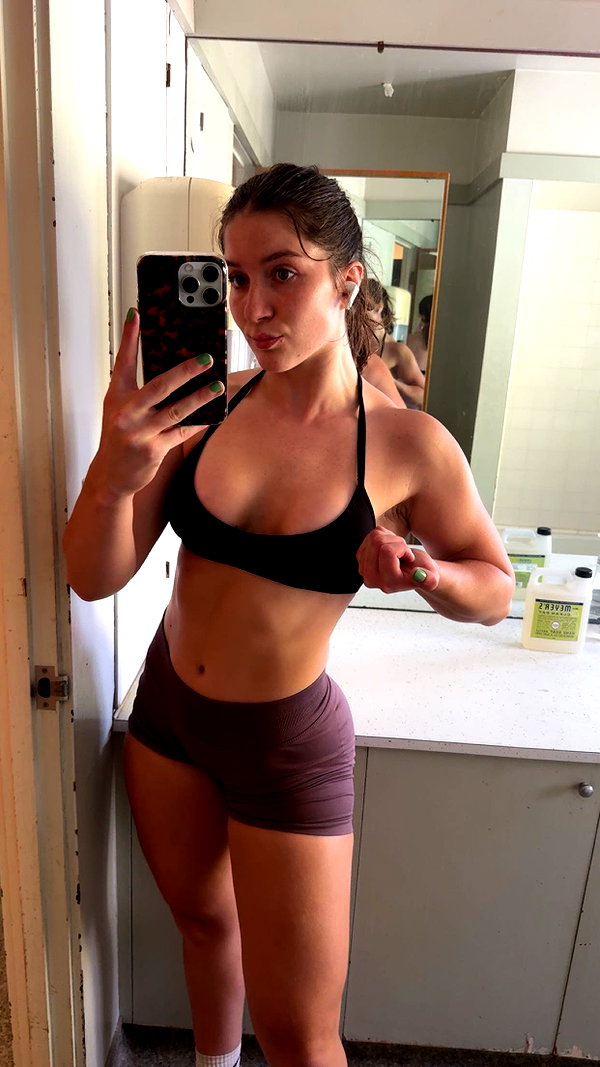 ameliabfit snapchat image archive image