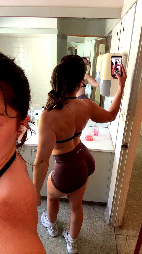 ameliabfit snapchat image archive image