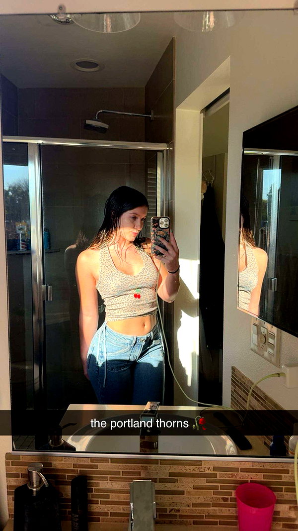 ameliabfit snapchat image archive image