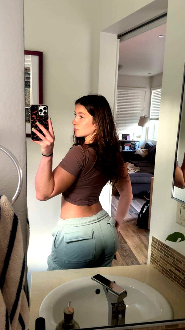 ameliabfit snapchat image archive image