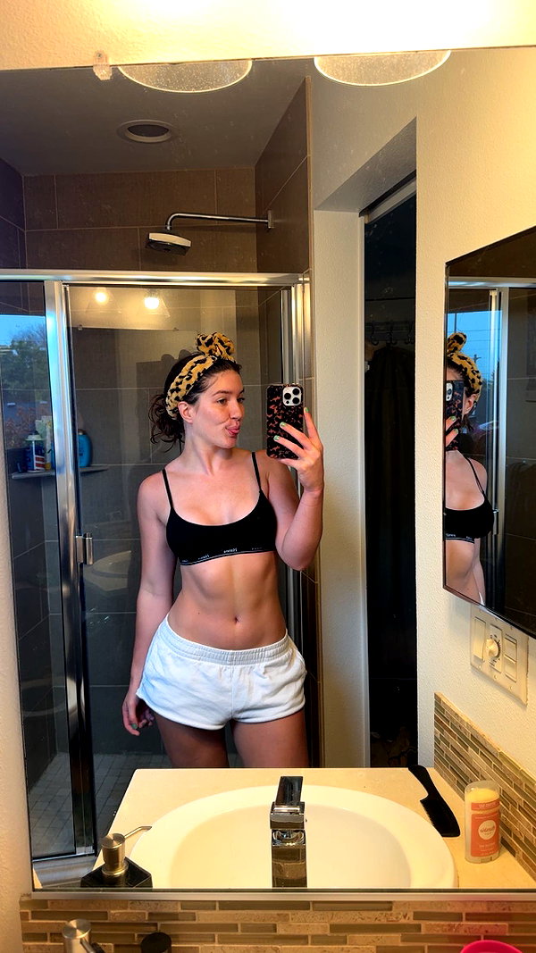 ameliabfit snapchat image archive image