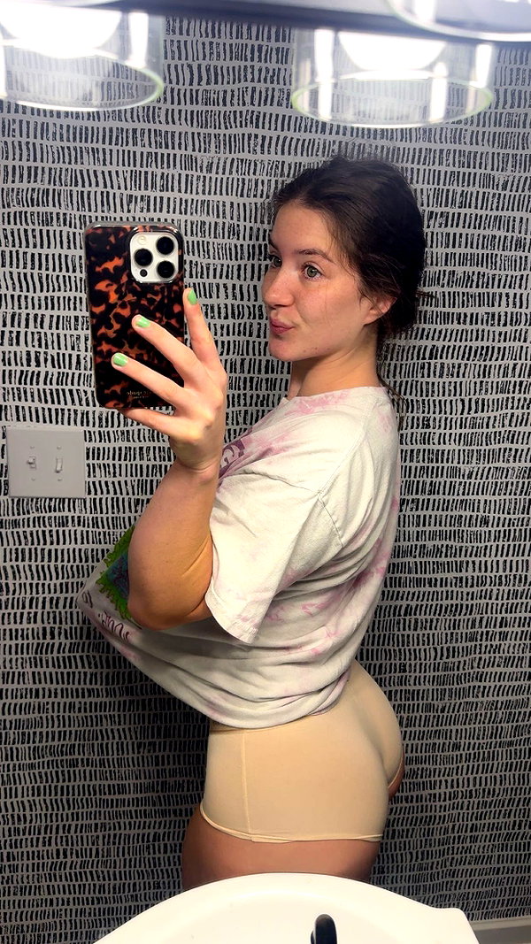 ameliabfit snapchat image archive image