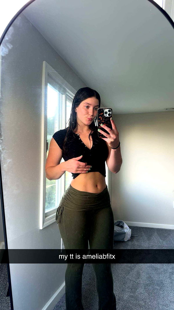ameliabfit snapchat image archive image