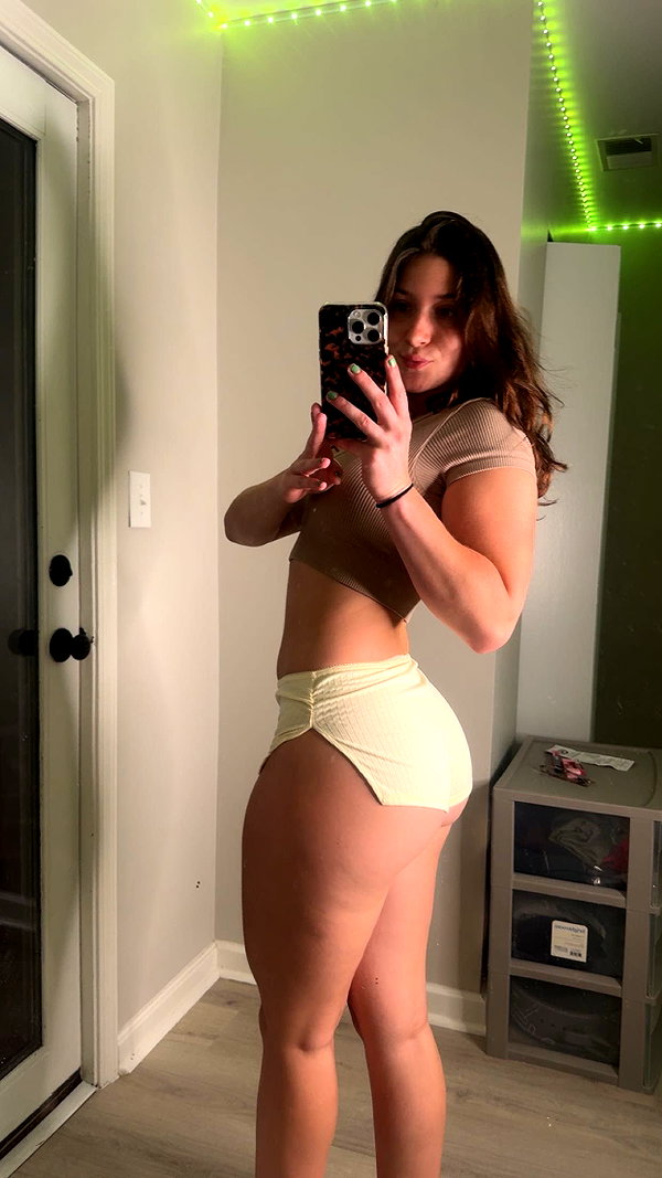 ameliabfit snapchat image archive image