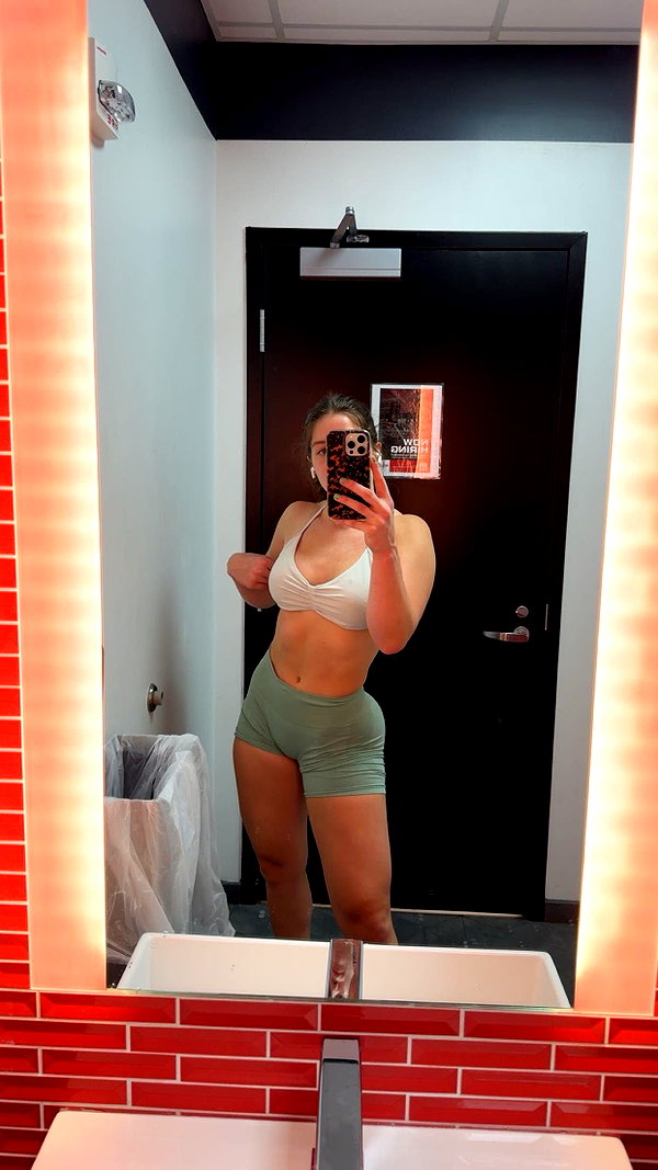 ameliabfit snapchat image archive image