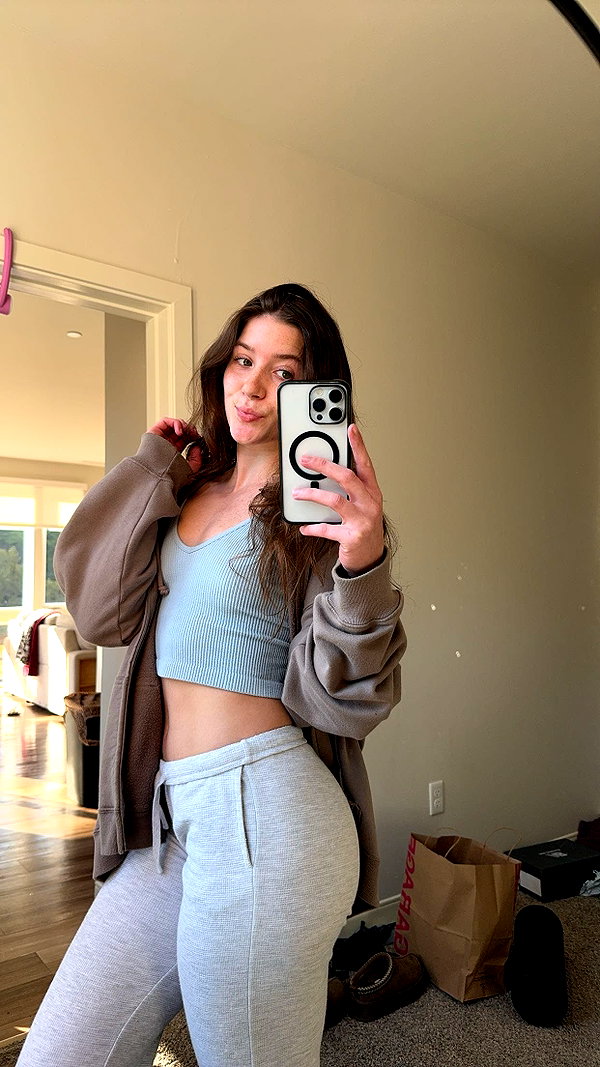ameliabfit snapchat image archive image