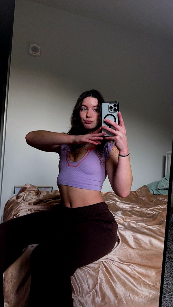 ameliabfit image ~ Altpins