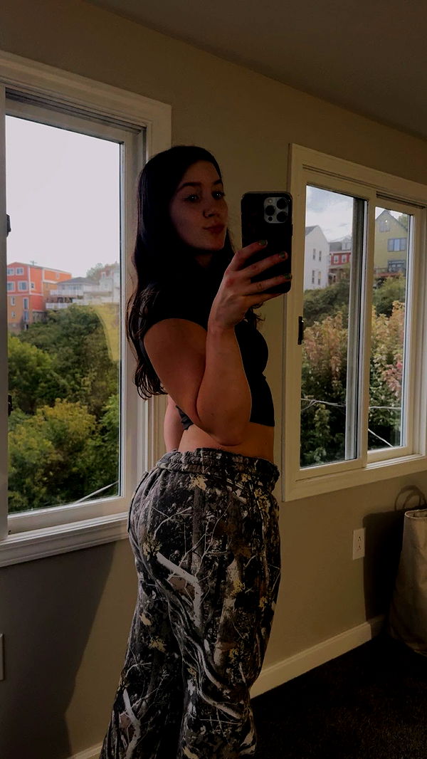 ameliabfit image ~ Altpins