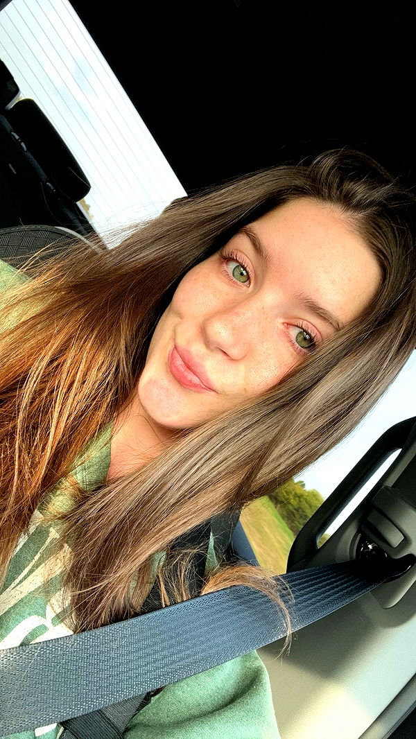 ameliabfit image ~ Altpins