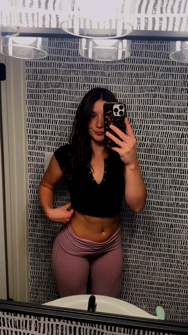 ameliabfit image ~ Altpins