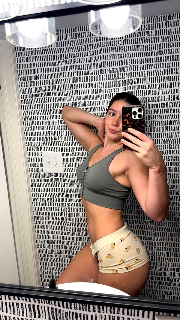 ameliabfit image ~ Altpins