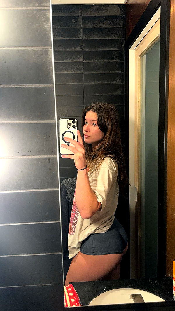 ameliabfit image ~ Altpins