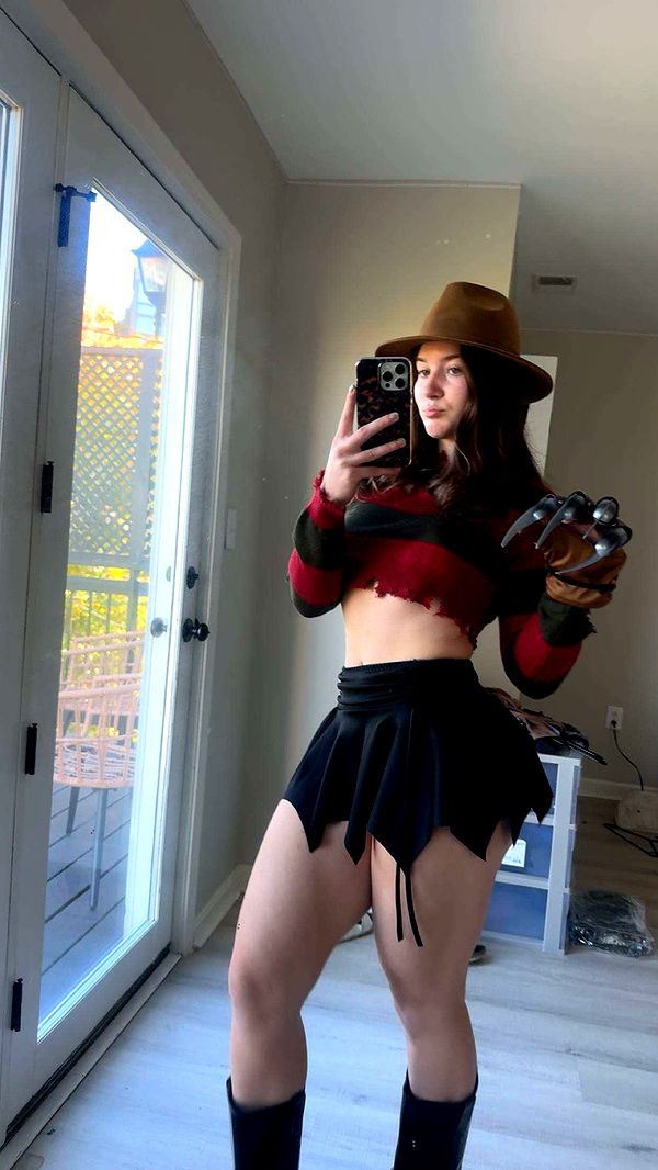 ameliabfit image ~ Altpins