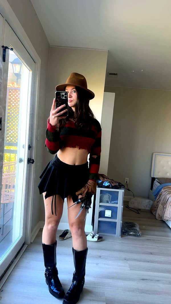 ameliabfit image ~ Altpins