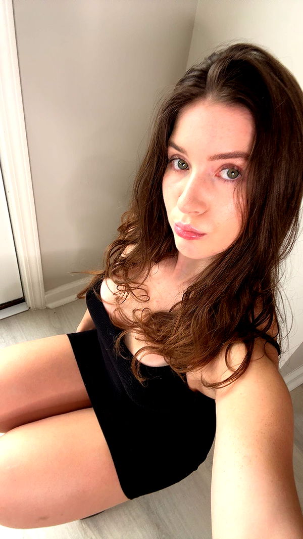 ameliabfit image ~ Altpins