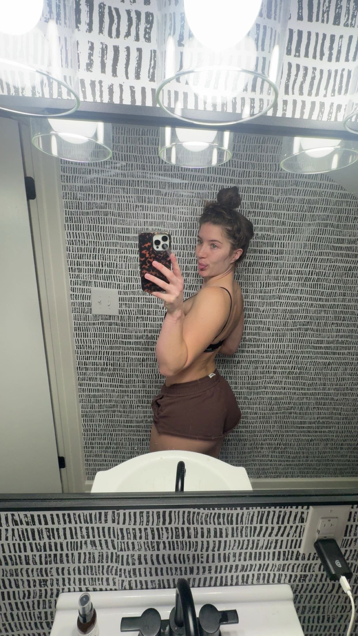 ameliabfit snapchat image archive image