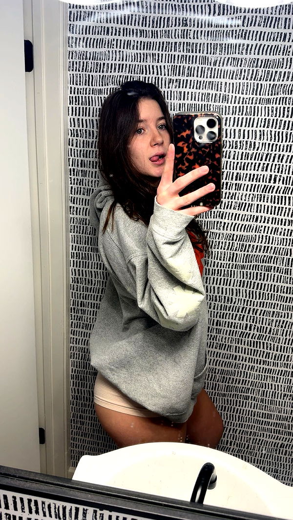 ameliabfit image ~ Altpins