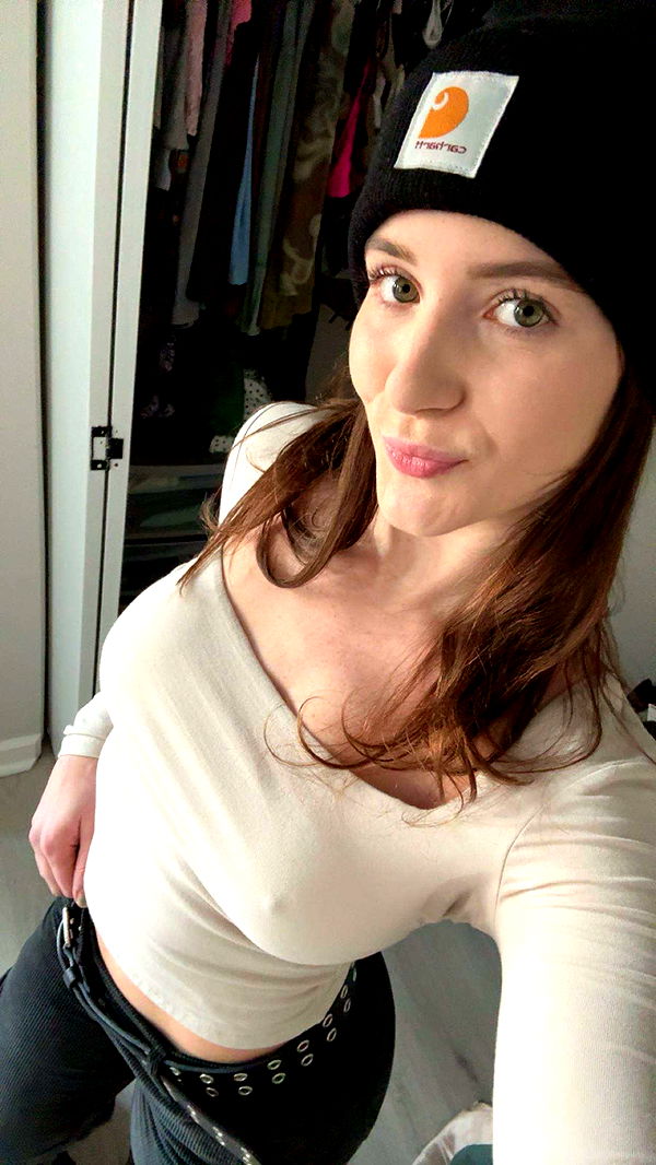 ameliabfit image ~ Altpins