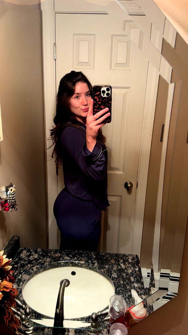 ameliabfit image ~ Altpins