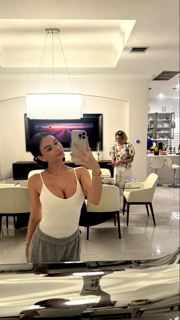 andieg112 snapchat image archive image